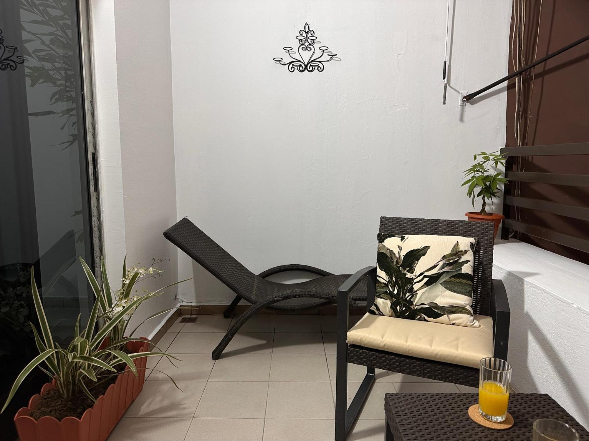 דירות אבידג'אן Living 1Bed -Spacious Fully Equipped - Lively Area מראה חיצוני תמונה