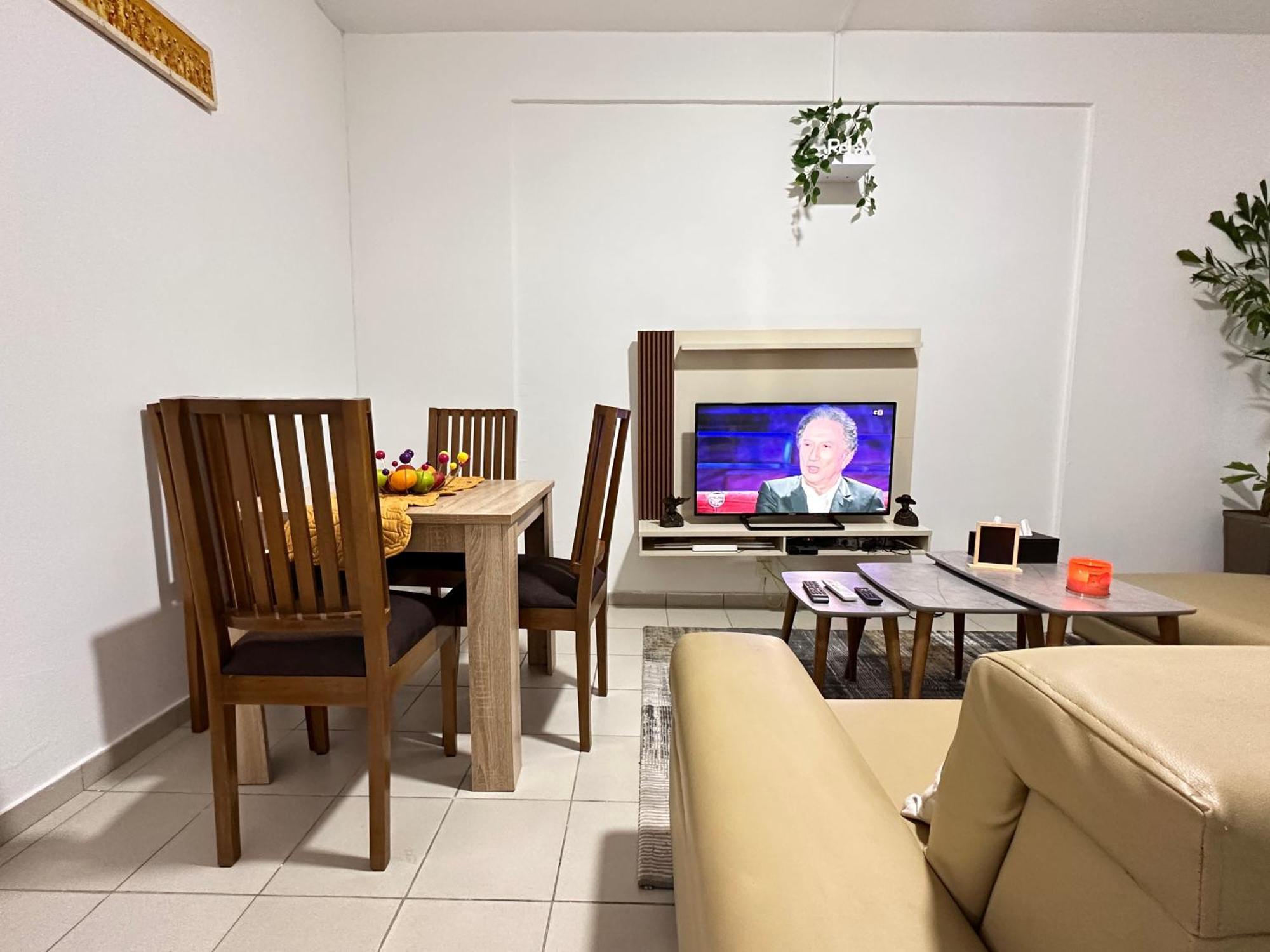 דירות אבידג'אן Living 1Bed -Spacious Fully Equipped - Lively Area מראה חיצוני תמונה